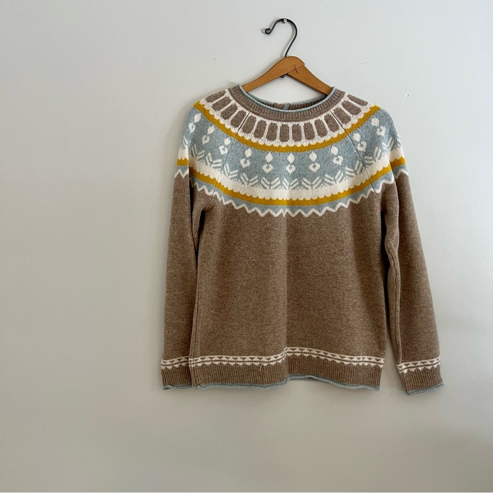 Nordic Style Sweater In Beige, Blue & Yellow